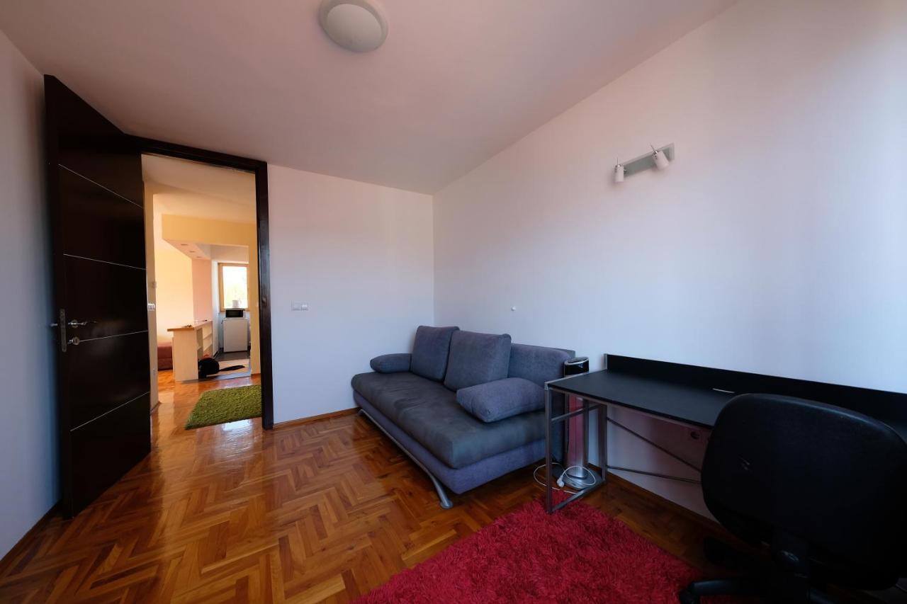 Awesome Panorama Penthouse - Free Parking And Balcony Apartment Sarajevo Luaran gambar