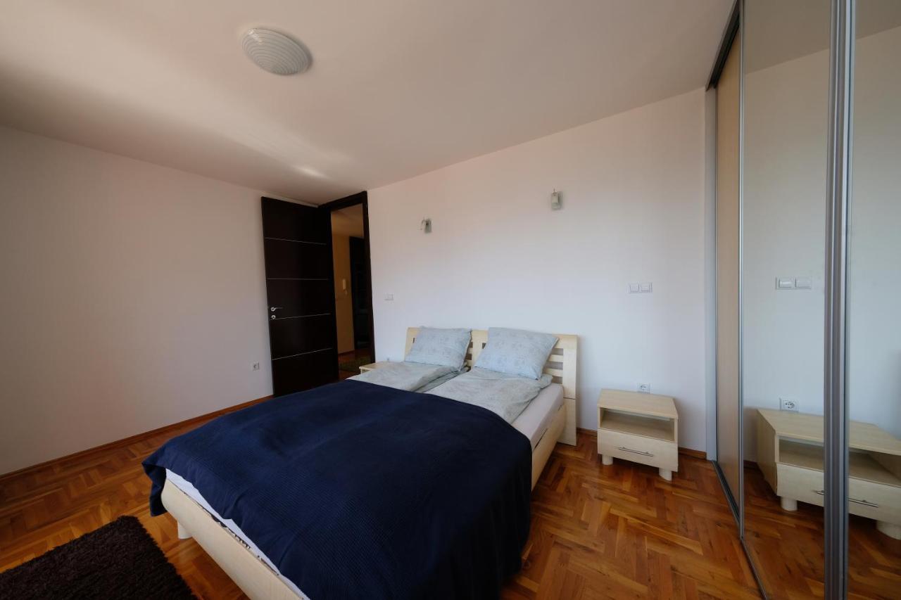 Awesome Panorama Penthouse - Free Parking And Balcony Apartment Sarajevo Luaran gambar